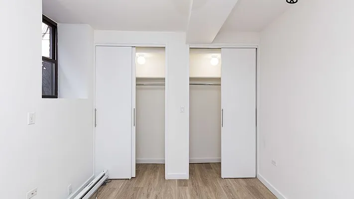 Rented by Nooklyn NYC LLC | media 52