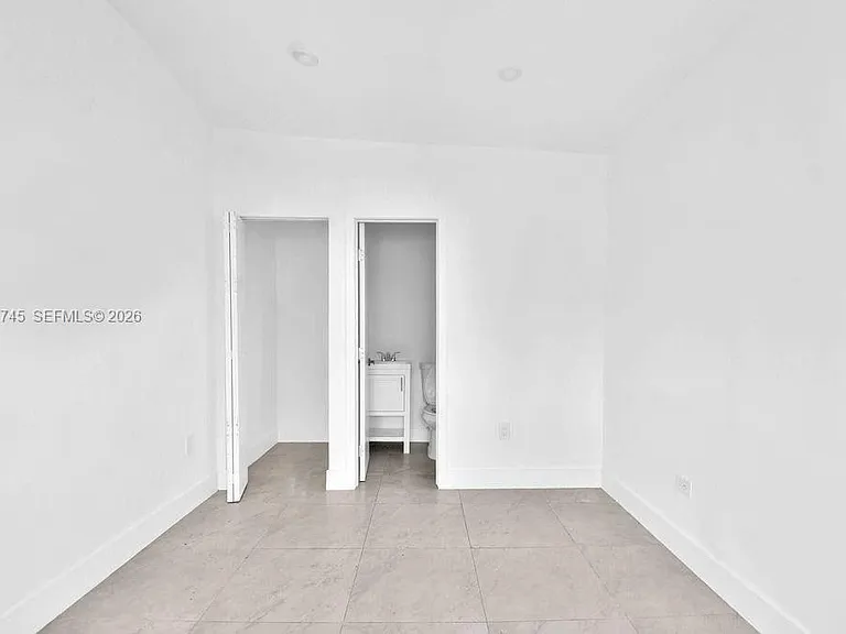 1102 NW 103rd St #1 — Photo 11