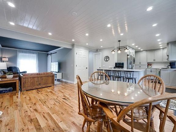 4th image of 802 Foxfire Ln