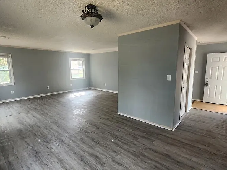 44 Princeton Ln — Photo 3