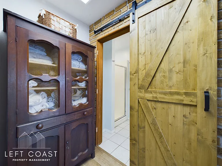 1033 NW Inlet Ave — Photo 41