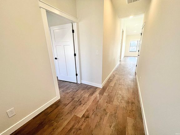 5th image of 2108 Aruba Dr