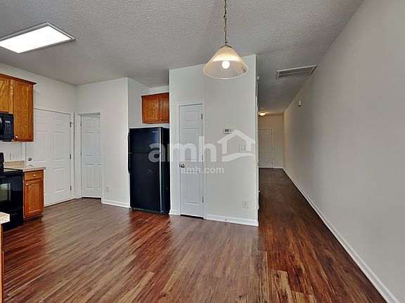 5th image of 539 Rockbridge Dr