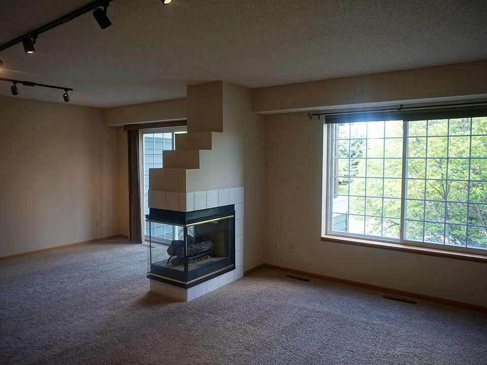 1st image of 15665 24th Ave N Unit B