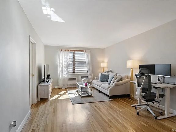 2nd image of 75 W 238th St APT 4K