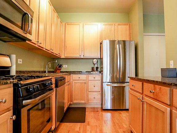 5th image of 561 W Fulton St #502