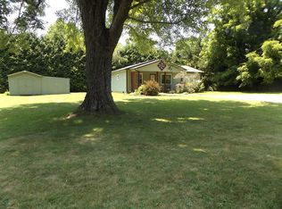 2301 Airport Rd, Hillsville, VA 24343