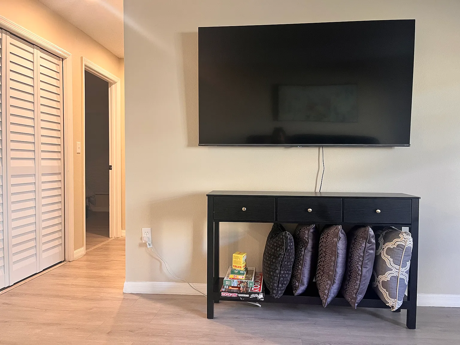 2 bed, 780 sqft, $1,475 — Photo 2
