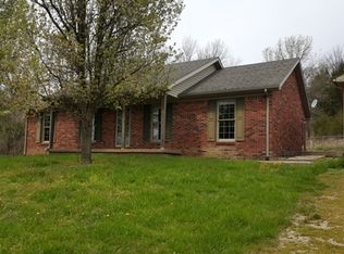 415 Robert Taylor Ln, New Haven, KY 40051