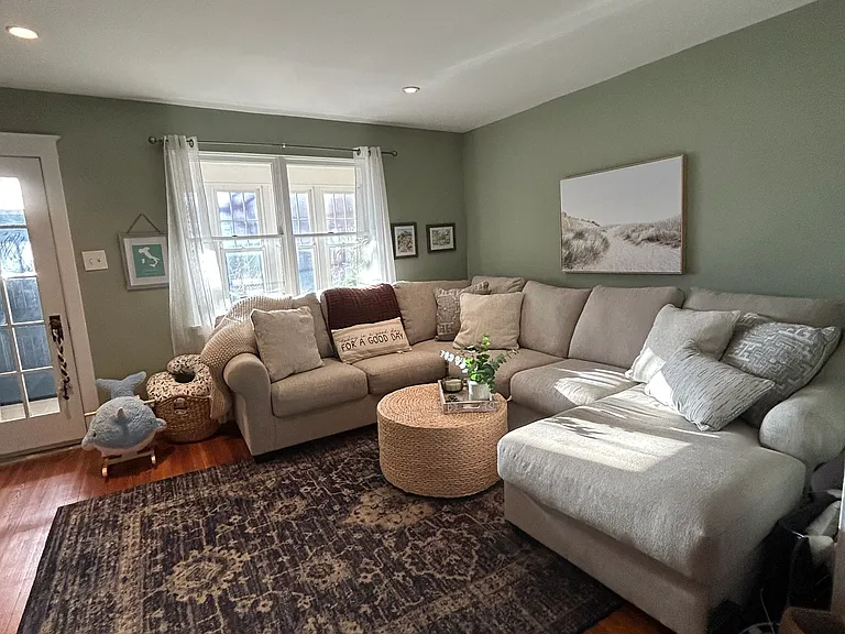 53 Apple St — Photo 2