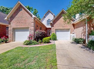2 Parkplace Ct, Dothan, AL 36301