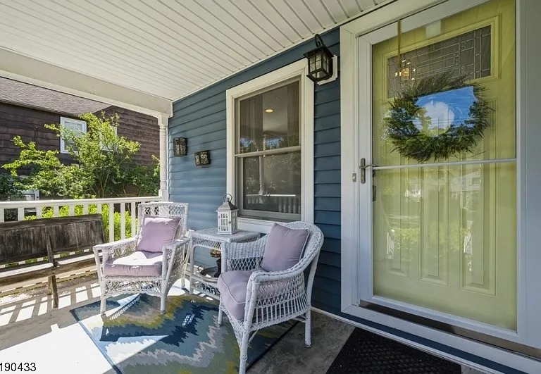 32 Beechwood Rd — Photo 3