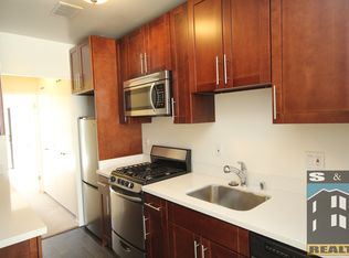 1275 Clay St APT 6, San Francisco, CA 94108