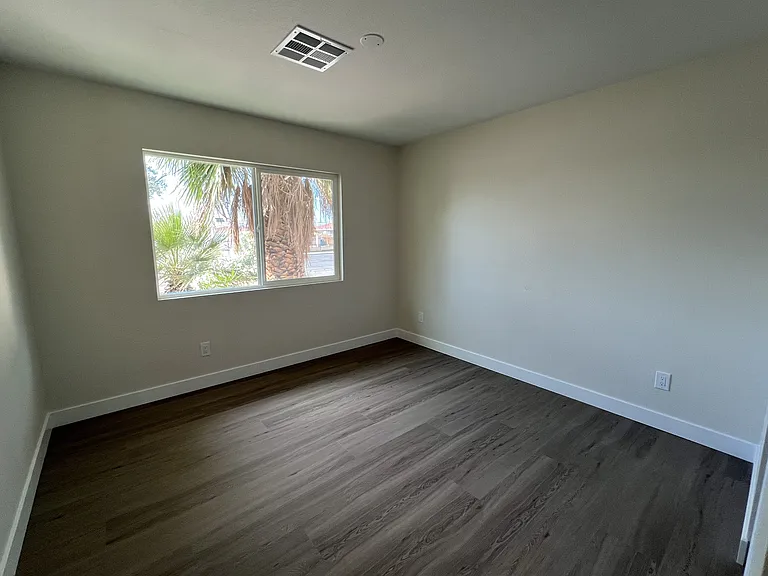 3608 W Bonanza Rd — Photo 23