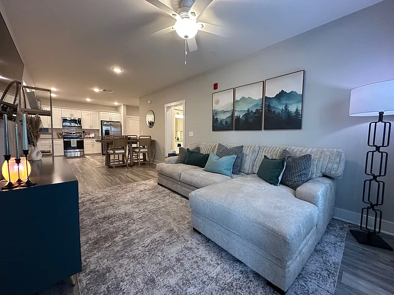 Pine Reserve Apartments — Photo 13