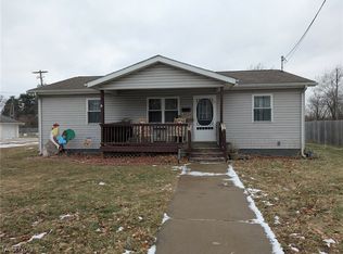 303 N 15th St, Coshocton, OH