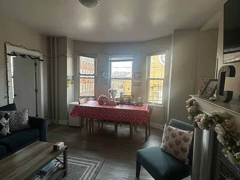 430 Greenfield Avenue — Photo 26