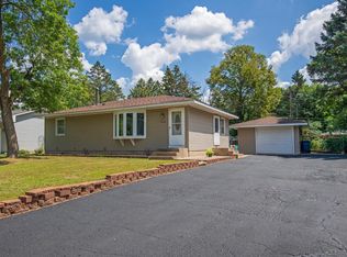 4332 Onyx Dr, Eagan, MN 55122