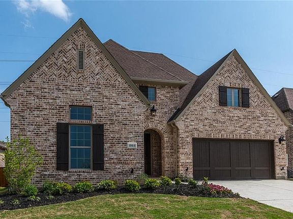 2nd image of 1064 Myers Park Trl