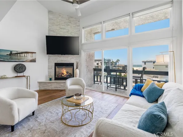 320 Hermosa Ave APT 202, Hermosa Beach, CA 90254