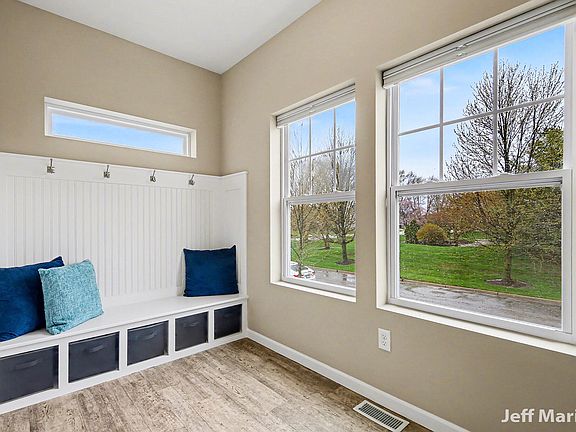 4th image of 2125 Kensington Park Cir
