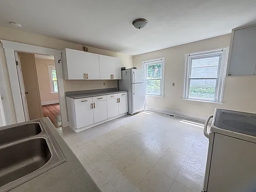 29 Winchester Ave #1 Photo 1