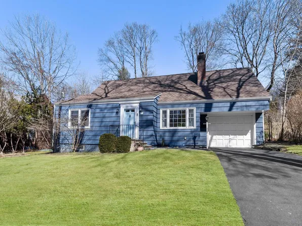 121 Walgrove Avenue, Dobbs Ferry, NY 10522