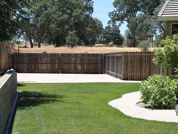 5th image of 4131 Trinidad Dr
