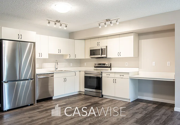17217 9a Ave SW #17217 — Photo 2
