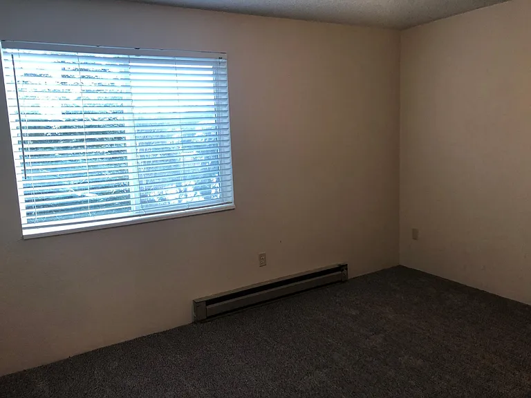 500 NE Maiden Ln #9 — Photo 10