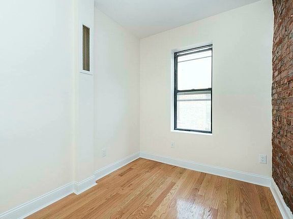 5th image of 3143 Broadway #3143