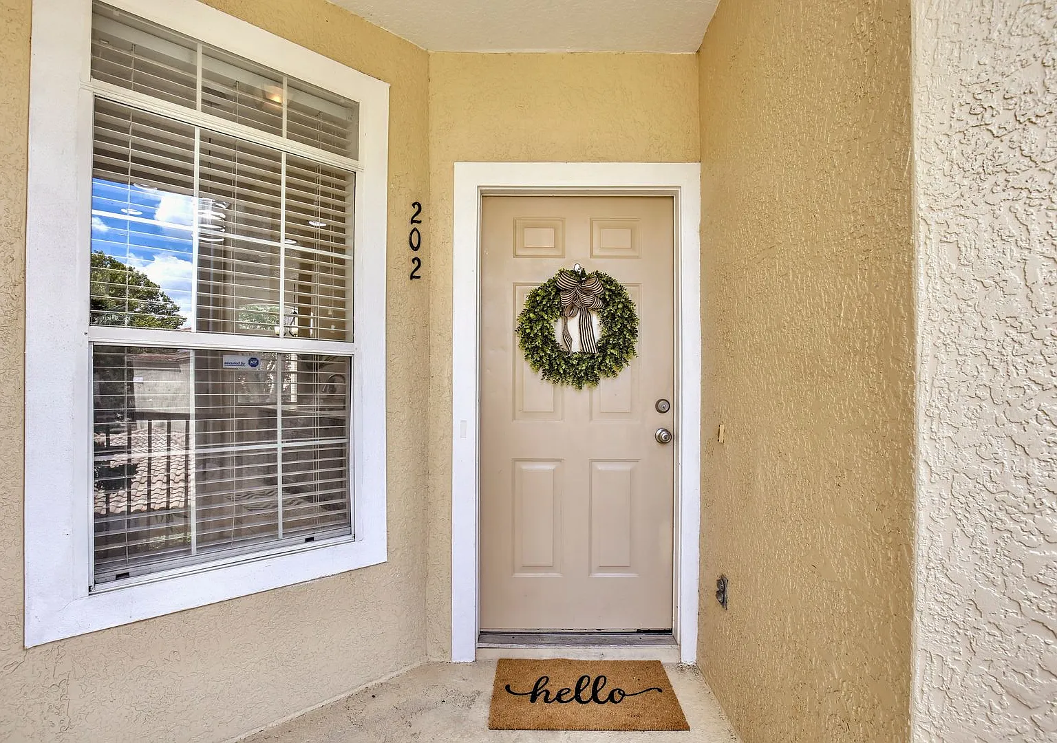 Key West Condominums — Photo 3