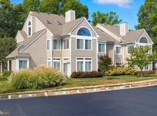 12308 Fort Buffalo Cir, Fairfax, VA 22033