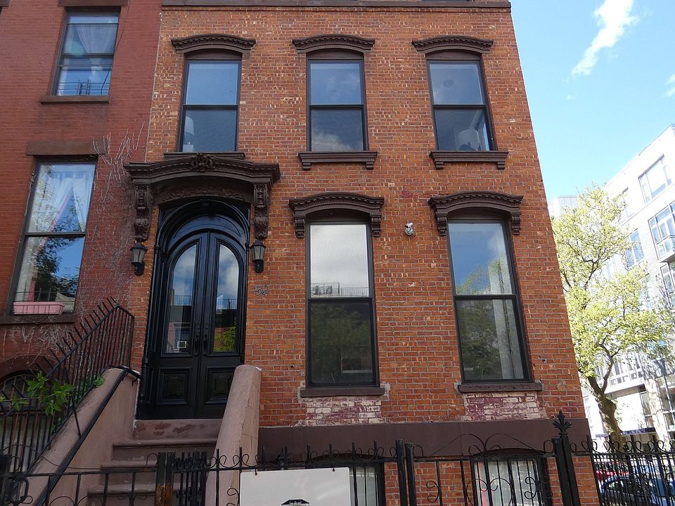 1st image of 50 Putnam Ave