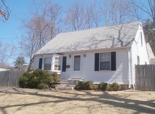 9 Burnham Rd, Andover, MA 01810
