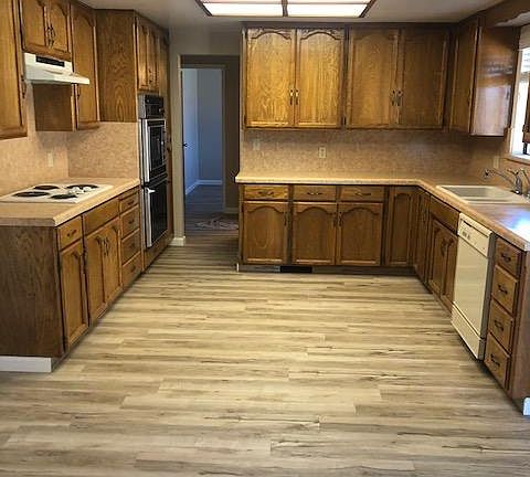 4th image of 560 Zinfandel Dr