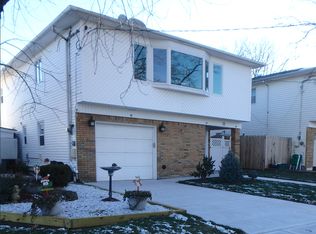 72 Genesee Ave, Staten Island, NY 10308