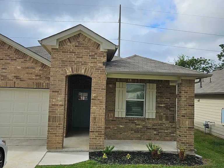 110 Marimoor Dr — Photo 5