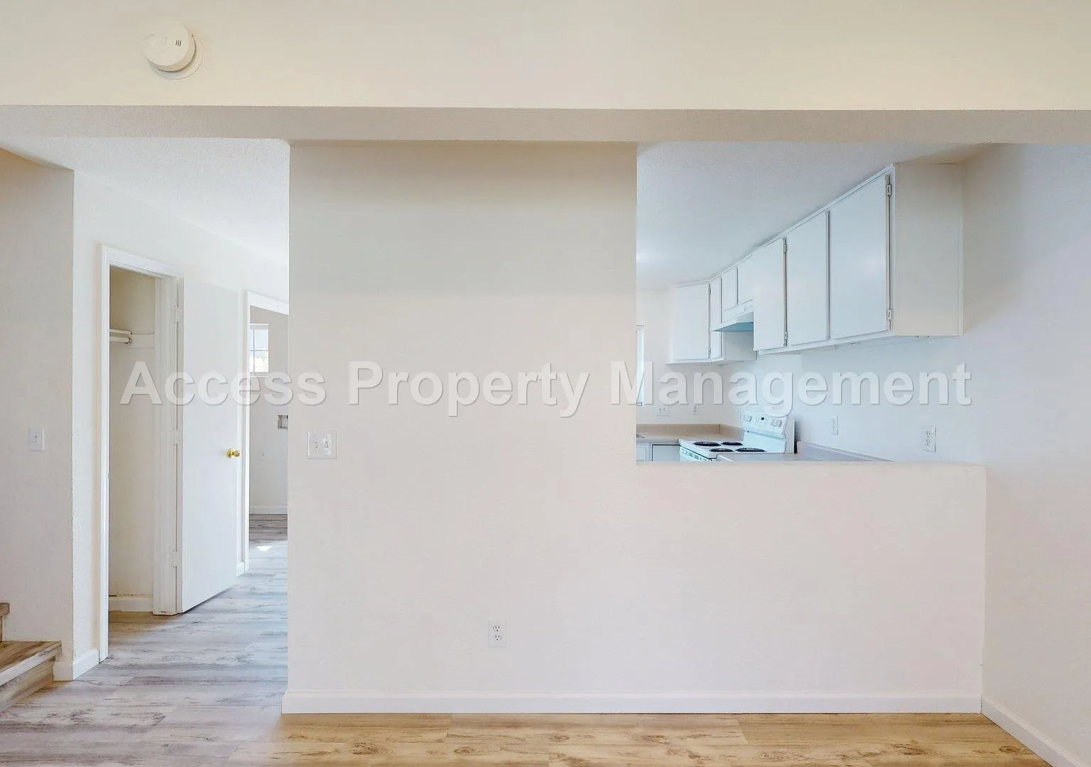 3 bed, 1302 sqft, $1,850 — Photo 3