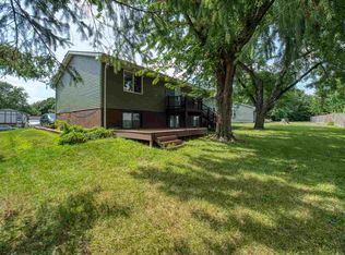 7112 N Rockvale Dr, Peoria, IL
