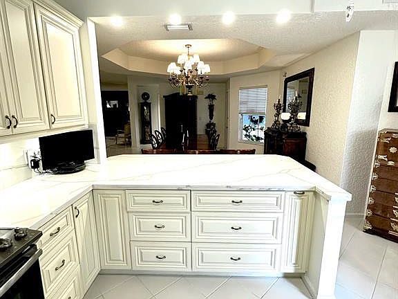 4th image of 11698 Briarwood Circle #1