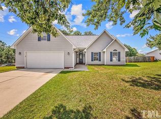 113 Rushmore Ct, Raeford, NC 28376