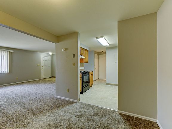 4th image of 2052 Estes Ln APT 3