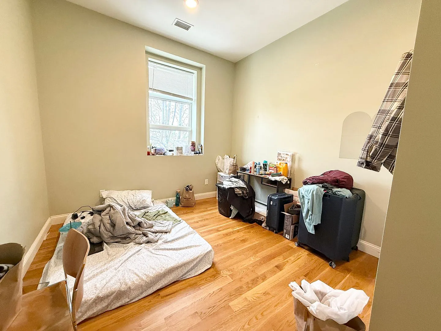 3b2b in Roxbury now available — Photo 4