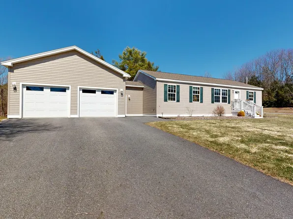 29 Begin Terrace, Sabattus, ME 04280