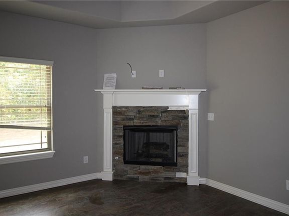 2nd image of 1 Alice Ln