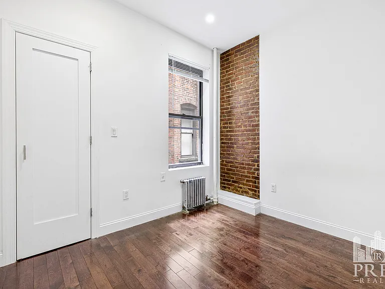 174 E 85th St #3D — Photo 5