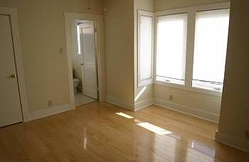 4th image of 115-117 Santa Barbara Ave