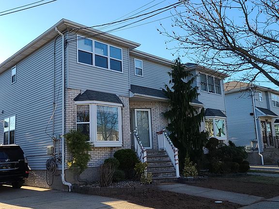 2nd image of 86 Pemberton Ave #1R