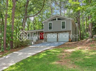 6268 Field Glen Rd, Stone Mountain, GA 30087
